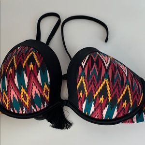 Bikini top separates